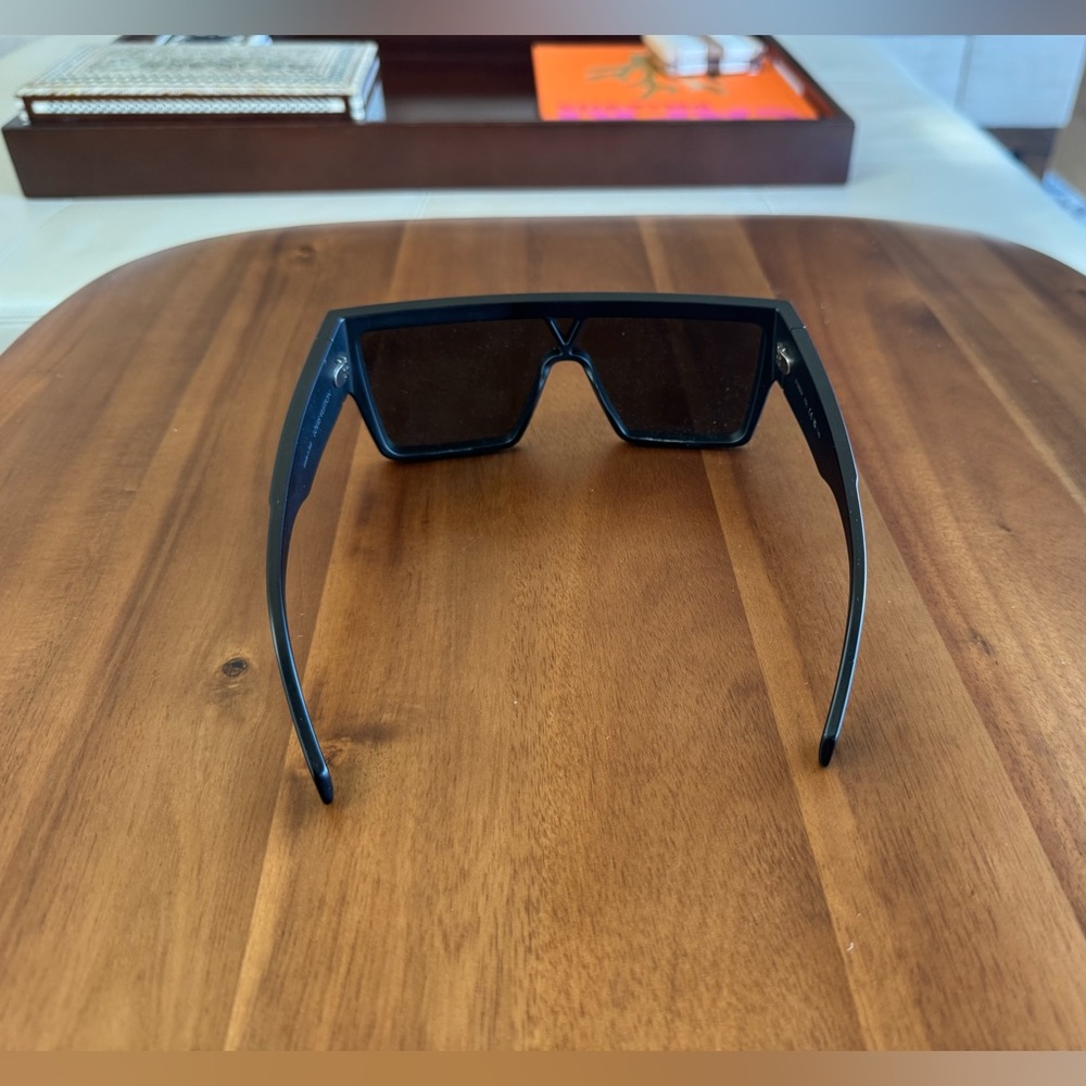 Louis Vuitton Monogram Shield Visor Sunglasses Bl… - image 4